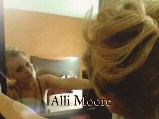 Alli_Moore