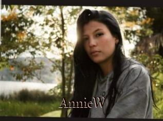 AnnieW