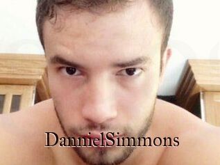 Danniel_Simmons