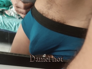 Daniel_hot