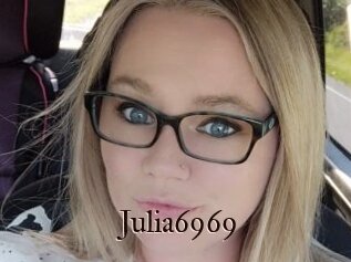 Julia6969