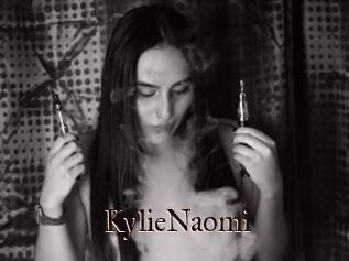 KylieNaomi