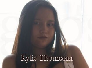 Kylie_Thomsom