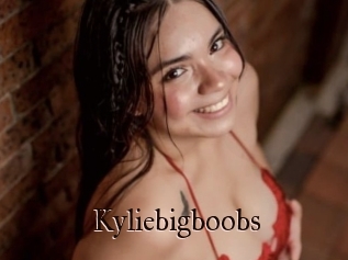 Kyliebigboobs