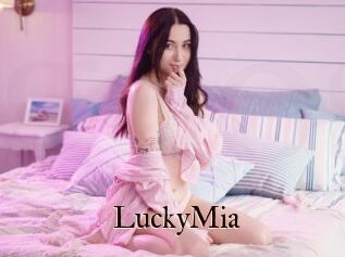 LuckyMia