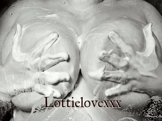 Lottielovexxx