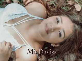 MiaDaviss