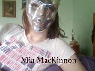 Mia_MacKinnon