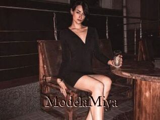 ModelaMiya