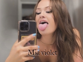 Mia_violet