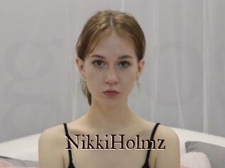 NikkiHolmz