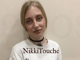 NikkiTouche