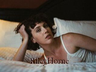Riley_Horne