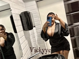 Vickyye