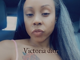 Victoria_dior